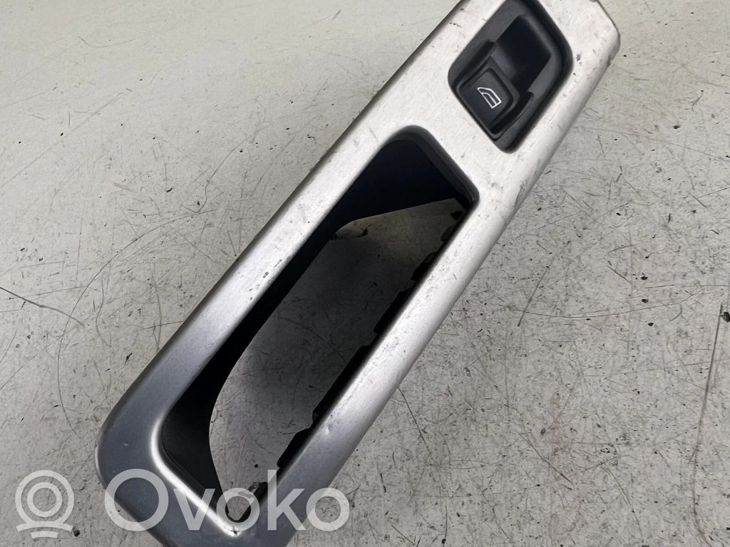 Volvo V50 Electric window control switch 