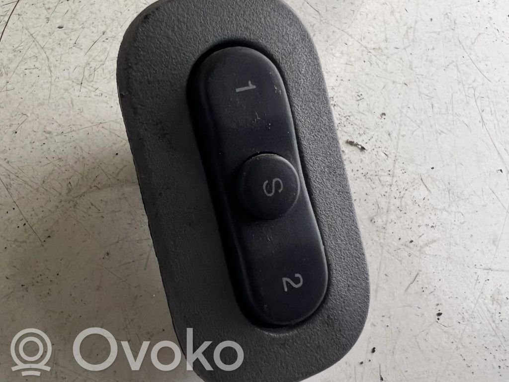Jeep Grand Cherokee (WK) Включатель (включатели) памяти 