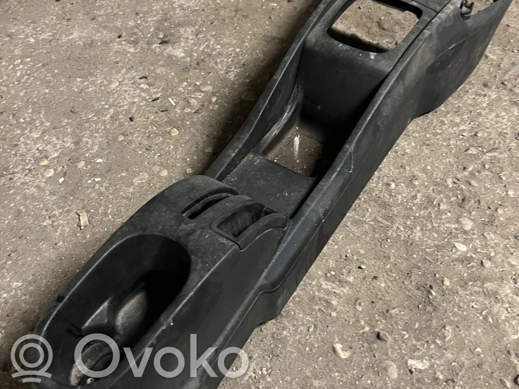 Peugeot 207 Center console 