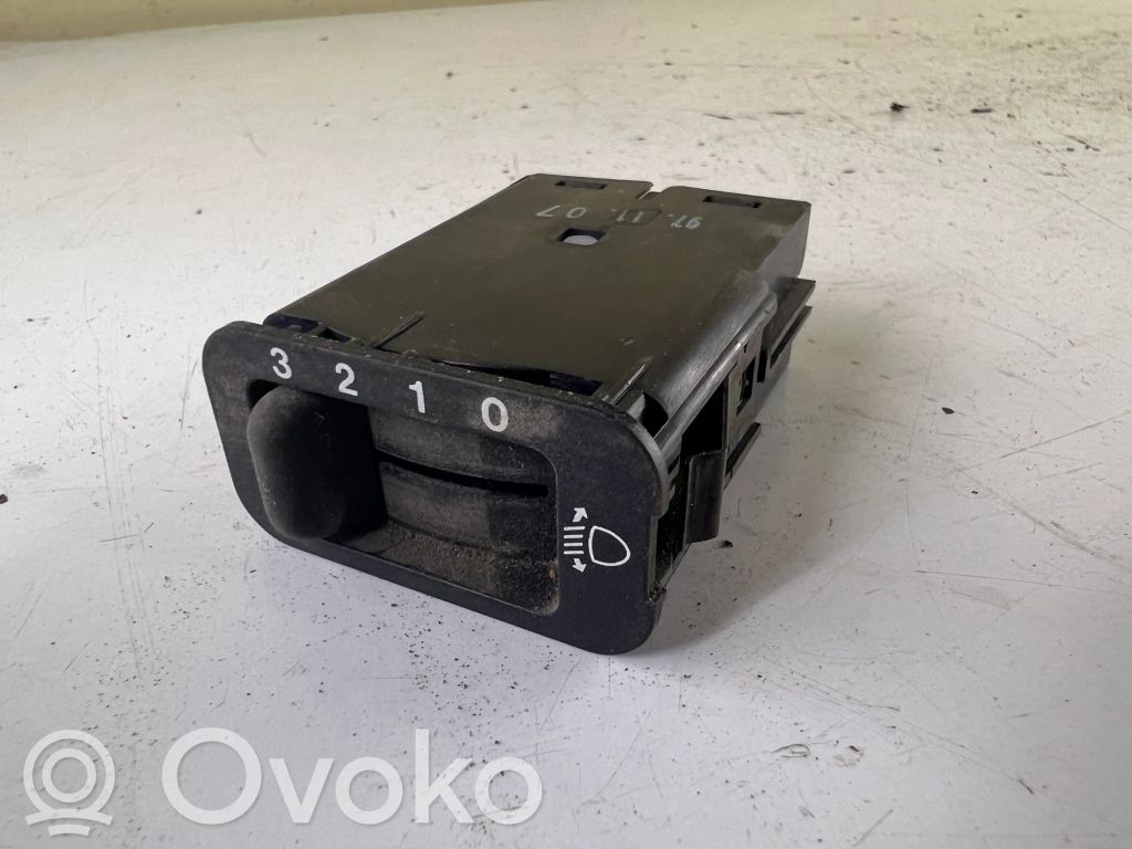 Honda CR-V Headlight level height control switch 