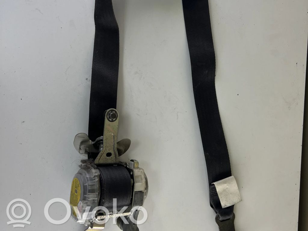 Subaru Outback Cinturón delantero 