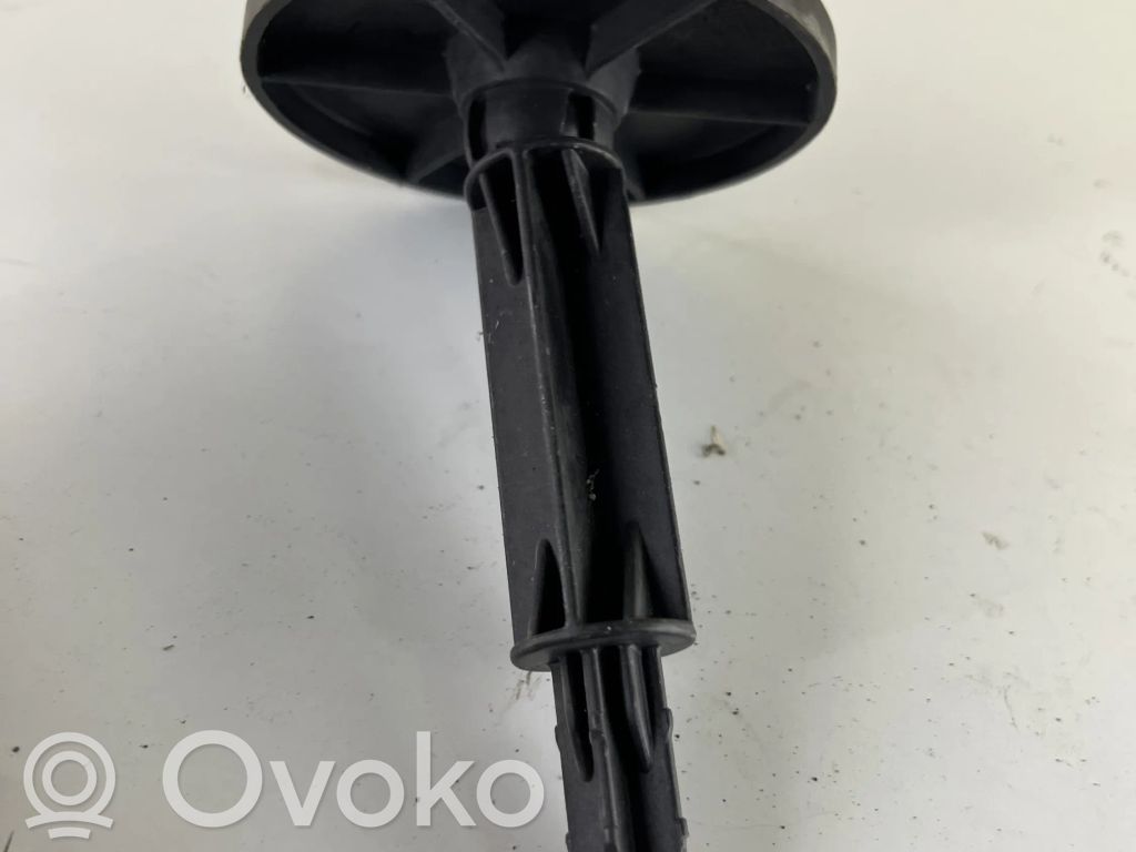 Volvo S60 Bullone fissaggio ruota di scorta 