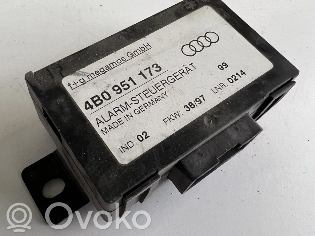 Audi A6 S6 C5 4B Boîtier module alarme 