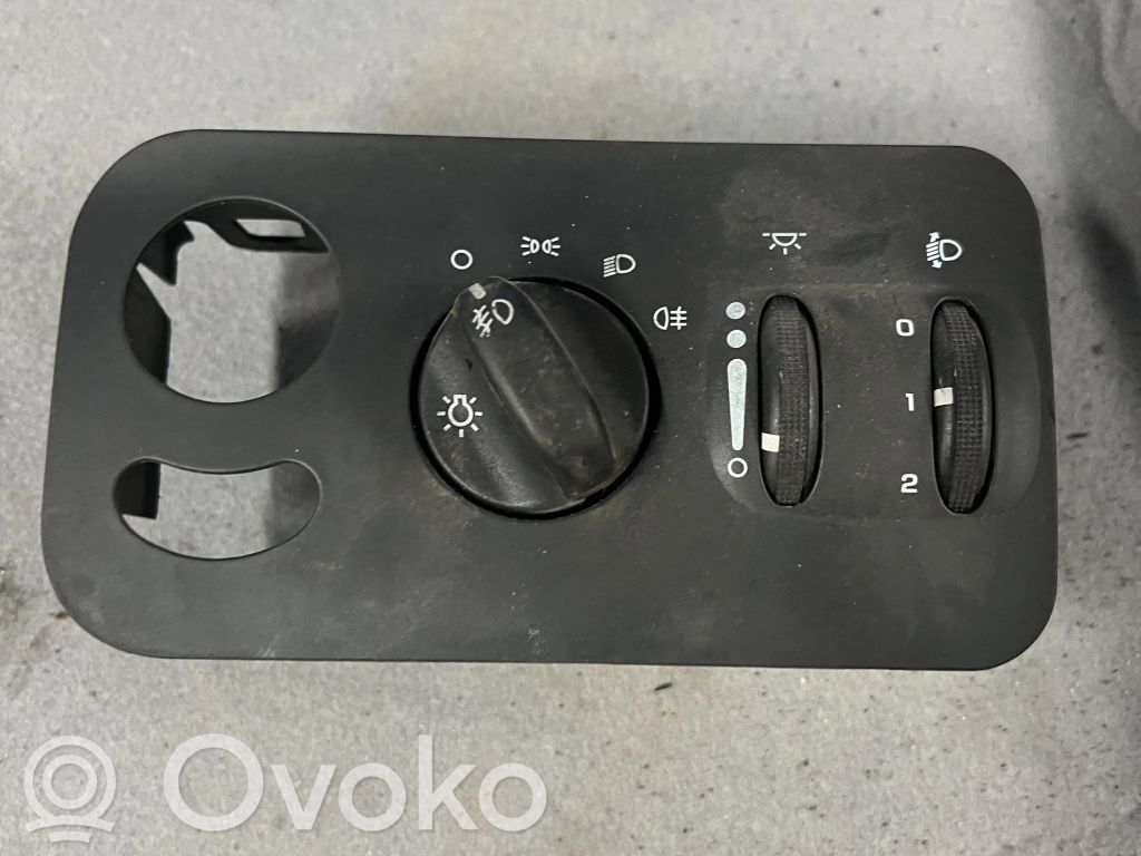 Chrysler Grand Voyager IV Light switch 