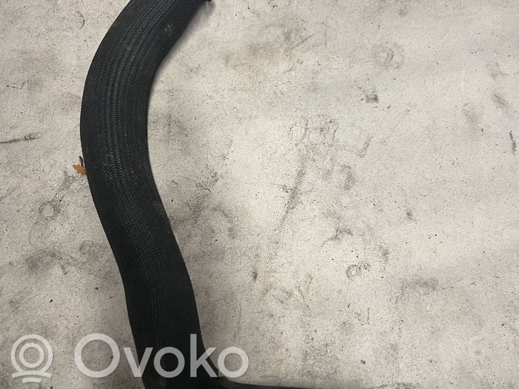 Engine coolant pipe/hose