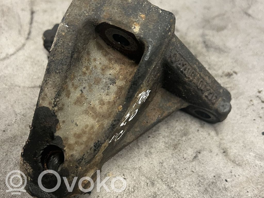 Renault Trafic II (X83) Engine mounting bracket 