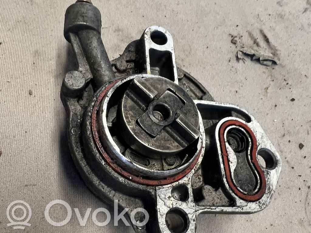 Peugeot 607 Vacuum pump 
