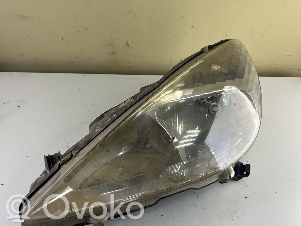 Peugeot 607 Phare frontale 