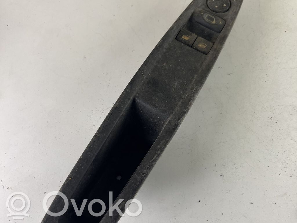 Citroen C4 I Interruptor del elevalunas eléctrico 