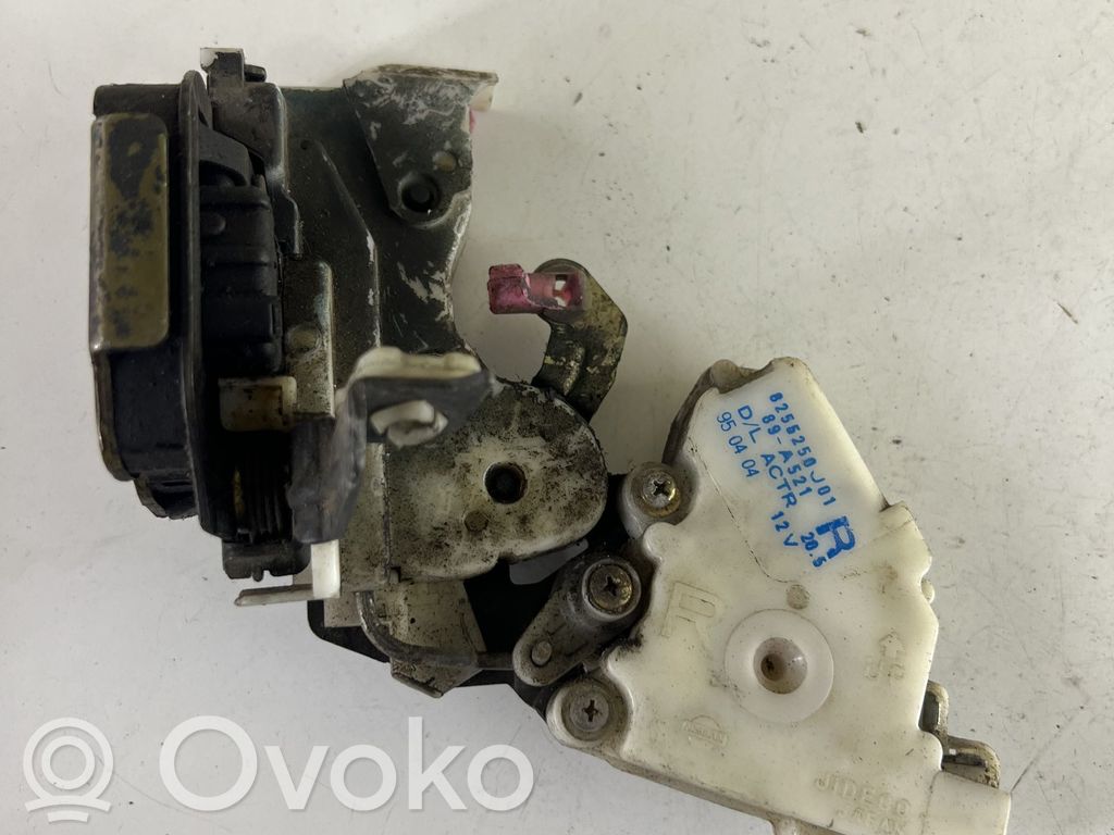 Zamek drzwi tylnych   8255250J01,89A521