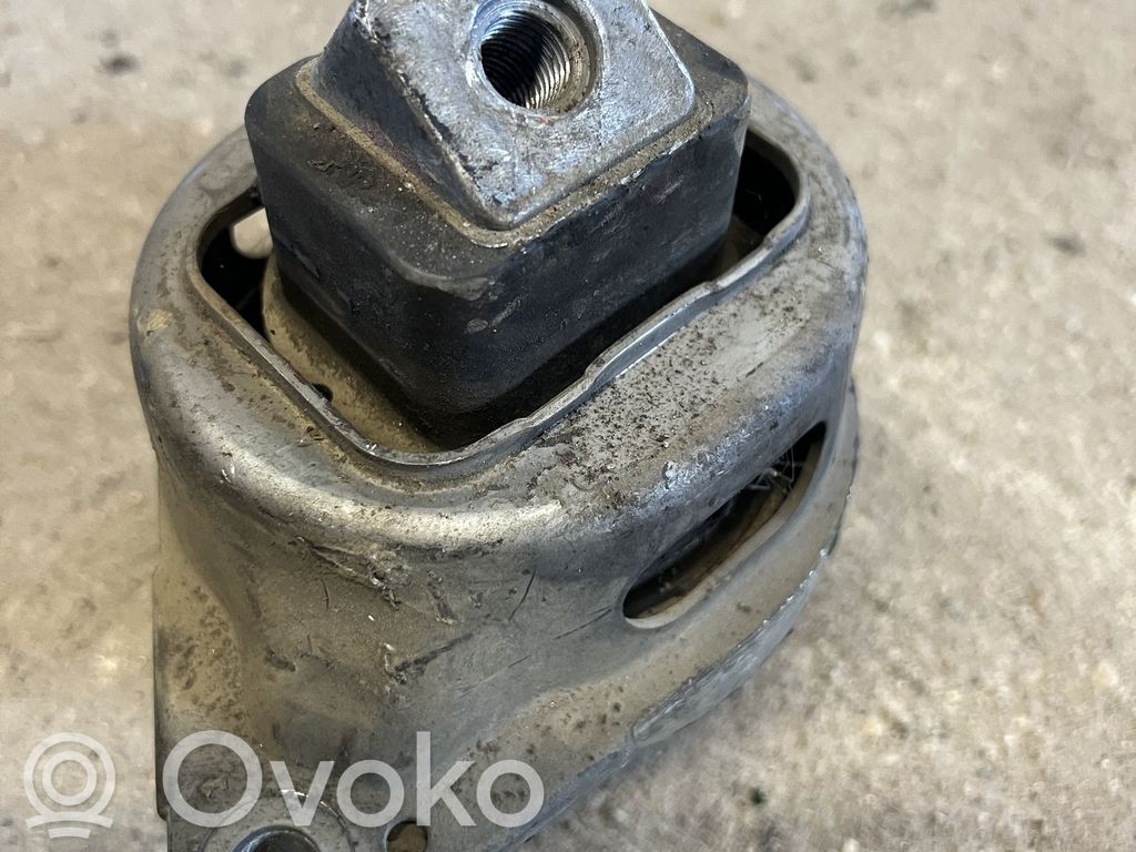 Engine mount bracket   KKB500730,KKB50073