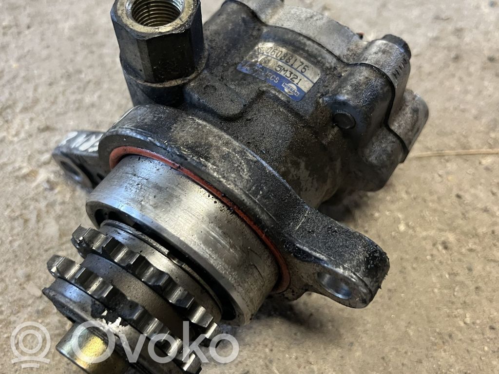 Nissan Almera N16 Vairo stiprintuvo siurblys 