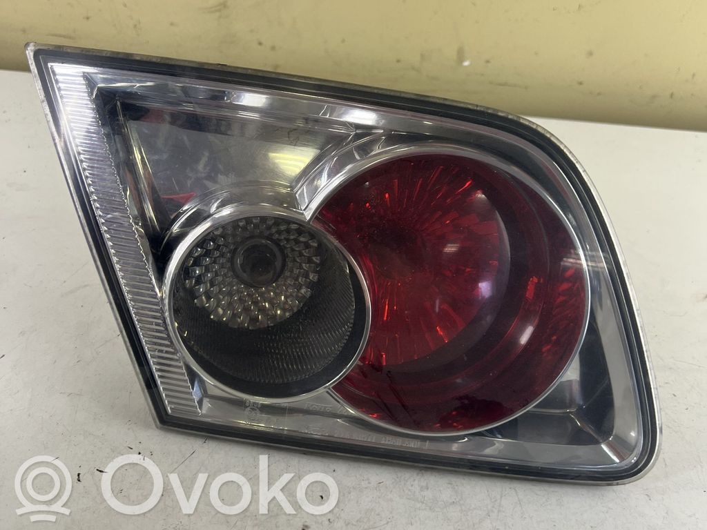 Mazda 6 Galinis žibintas dangtyje 