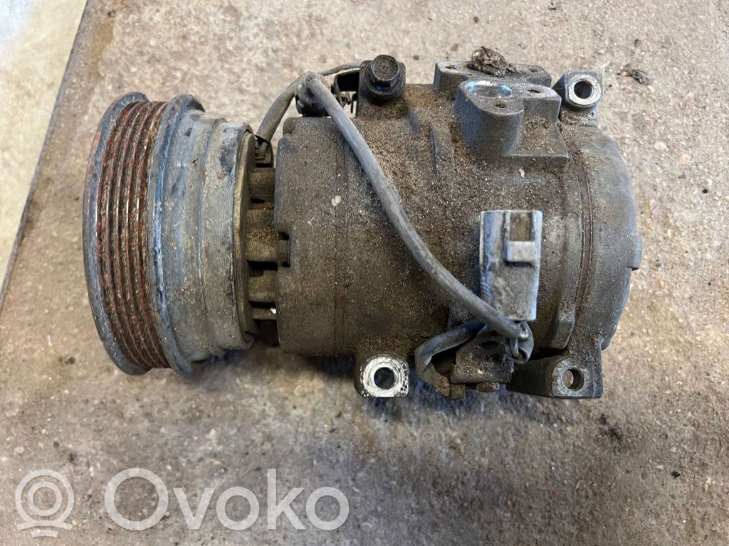 Toyota Avensis T220 Air conditioning (A/C) compressor (pump) 