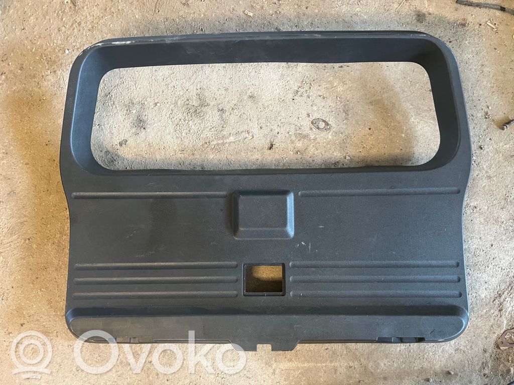 Dodge Nitro Tailgate/boot lid cover trim 