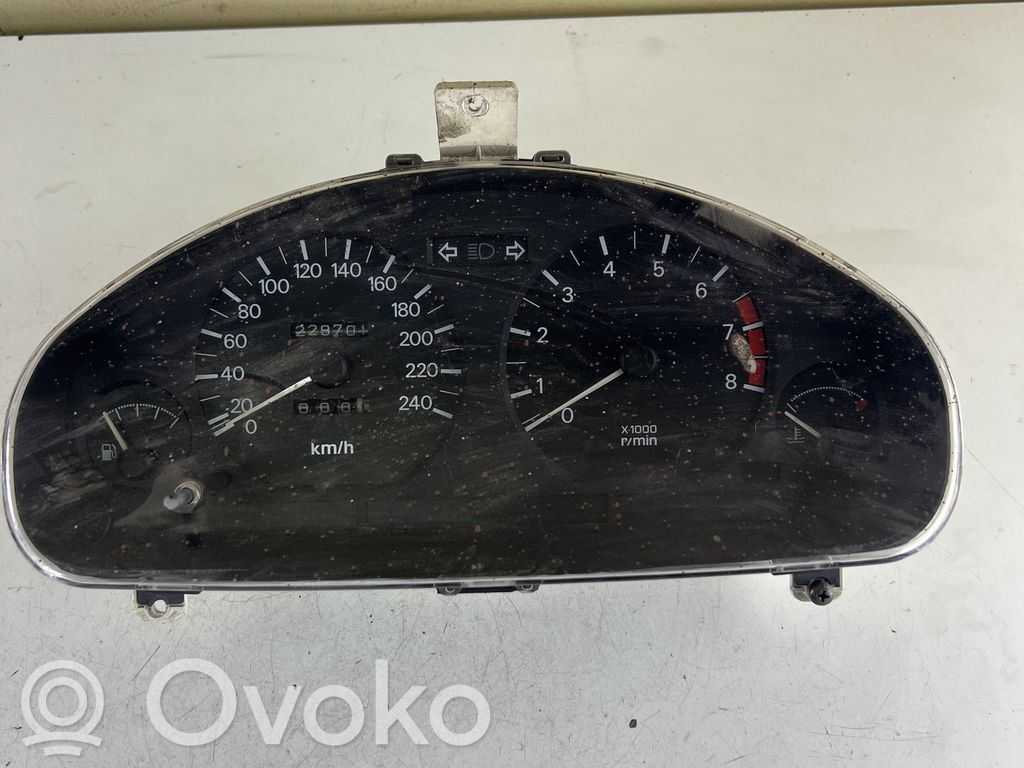 Mitsubishi Carisma Velocímetro (tablero de instrumentos) 