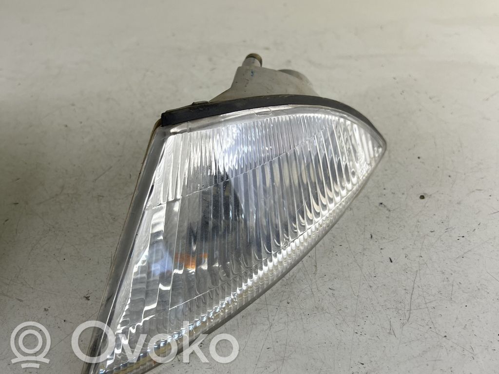 Mitsubishi Carisma Frontblinker 