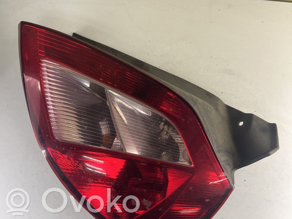Renault Megane II Aizmugurējais lukturis virsbūvē 