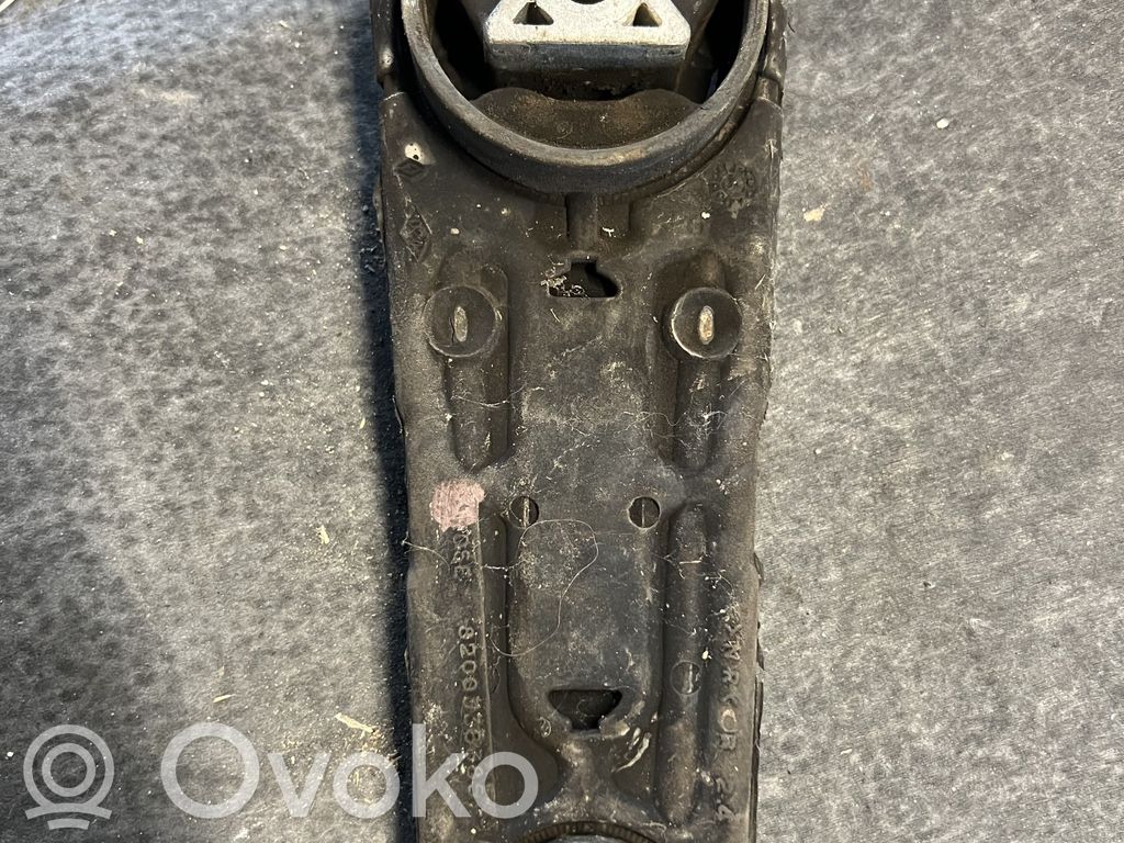 Renault Clio III Engine mount bracket 