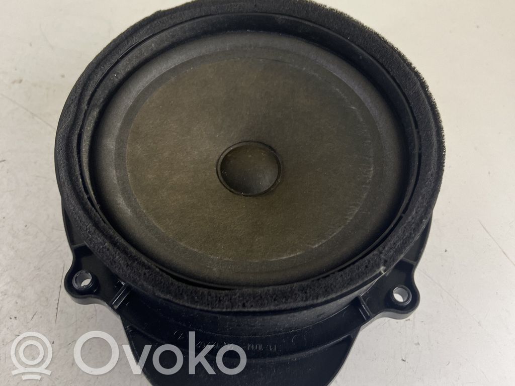 Land Rover Discovery 3 - LR3 Front door speaker 