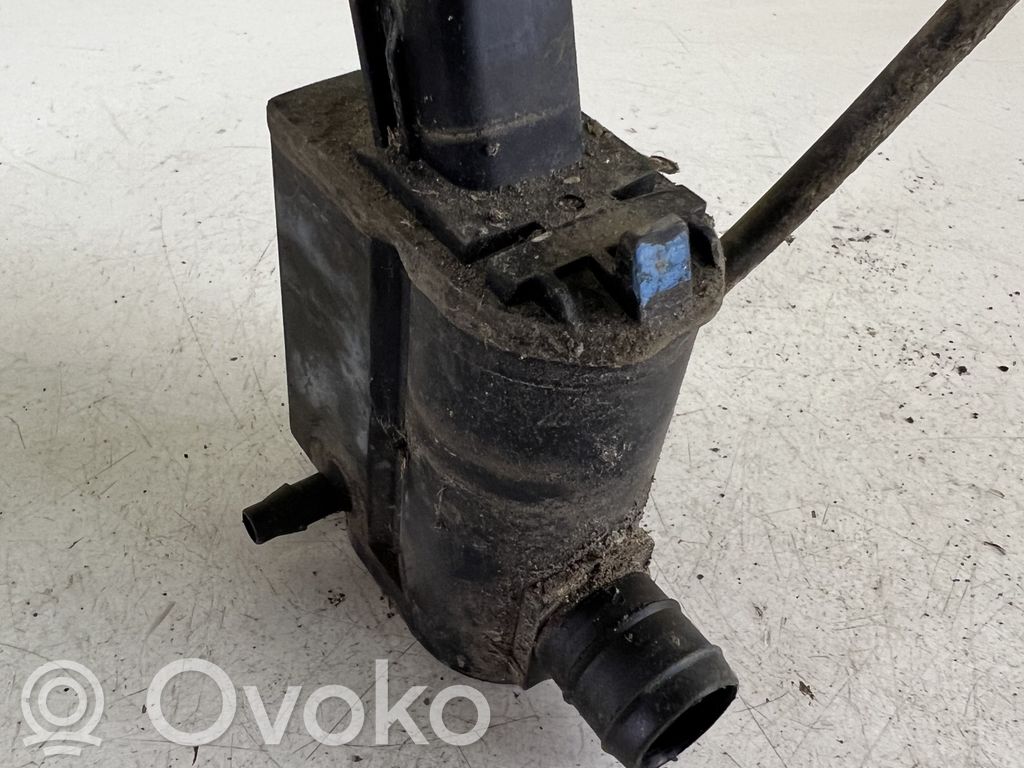 Hyundai Santa Fe Windscreen/windshield washer pump 
