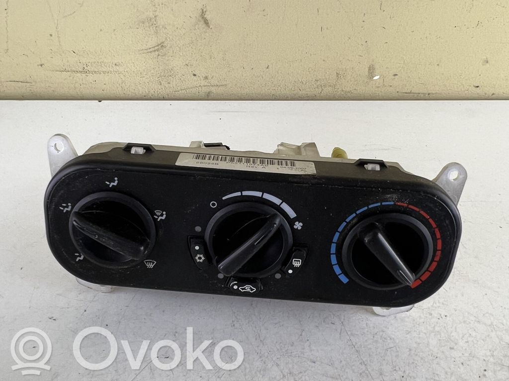Dodge Caliber Climate control unit 