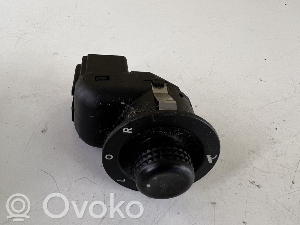 Dodge Caliber Wing mirror switch 