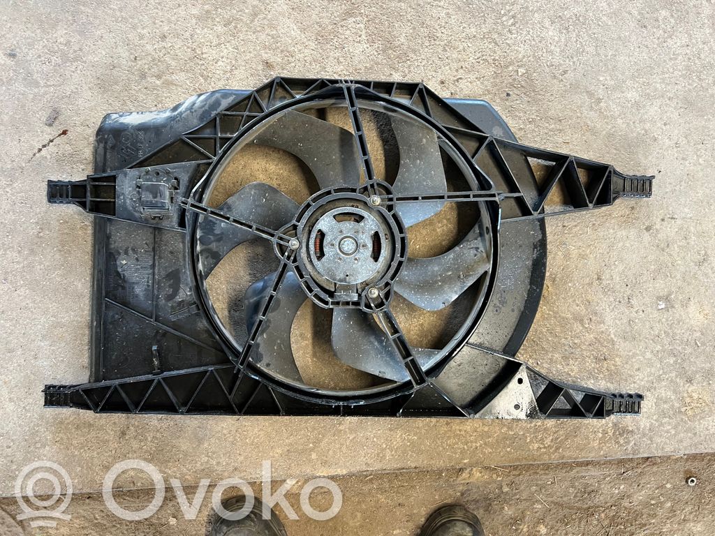 Renault Laguna II Elektrisks radiatoru ventilators 