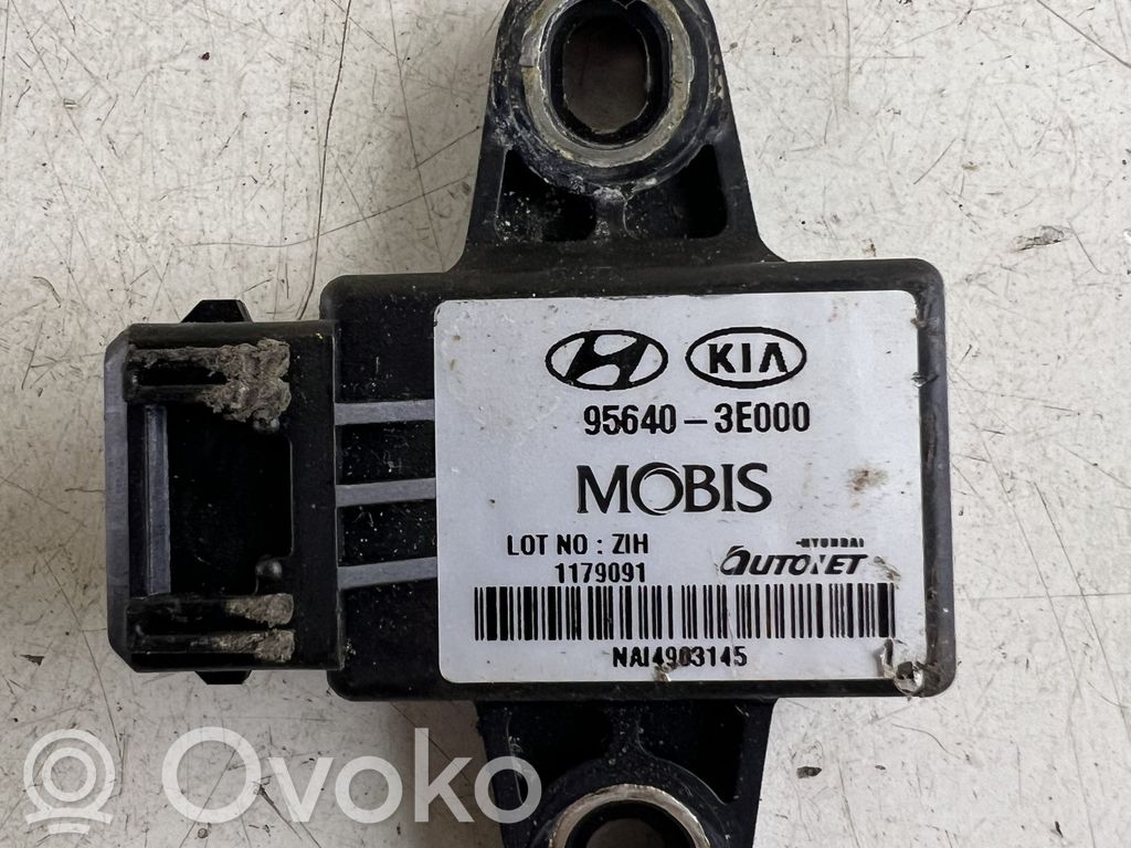 KIA Sorento ESP acceleration yaw rate sensor 