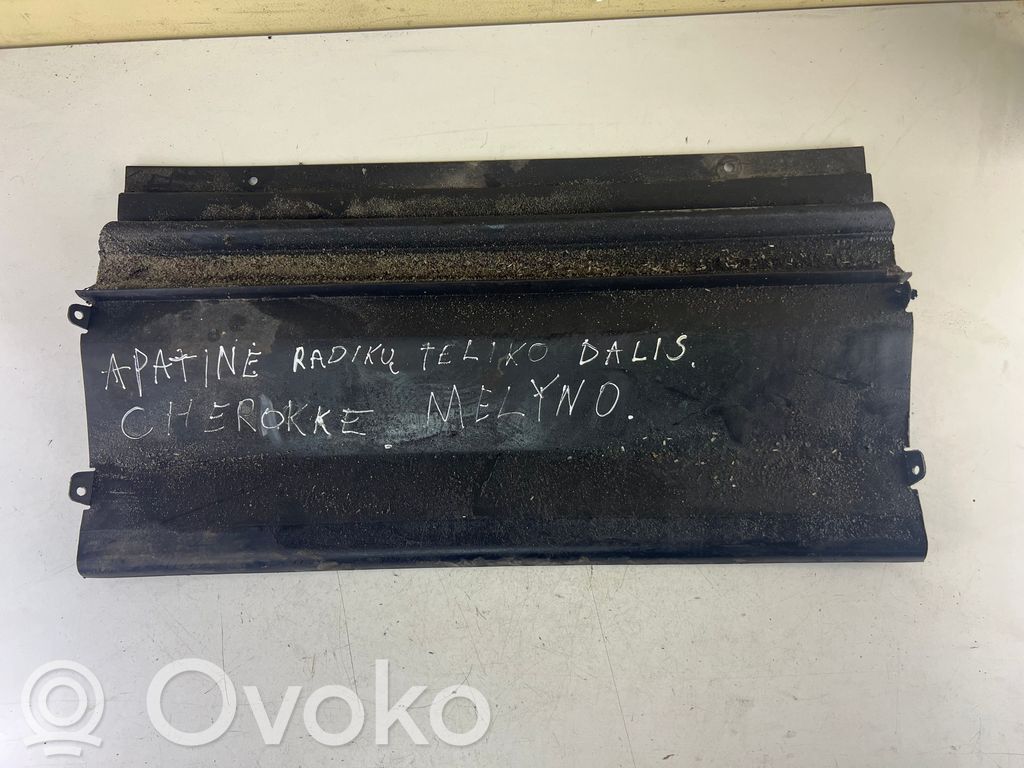 Jeep Cherokee Apatinė dalis radiatorių panelės (televizoriaus) 