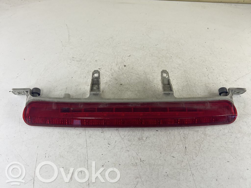 Jeep Cherokee KL Third/center stoplight 