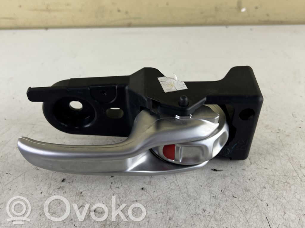Jeep Cherokee KL Manecilla interna puerta delantera 