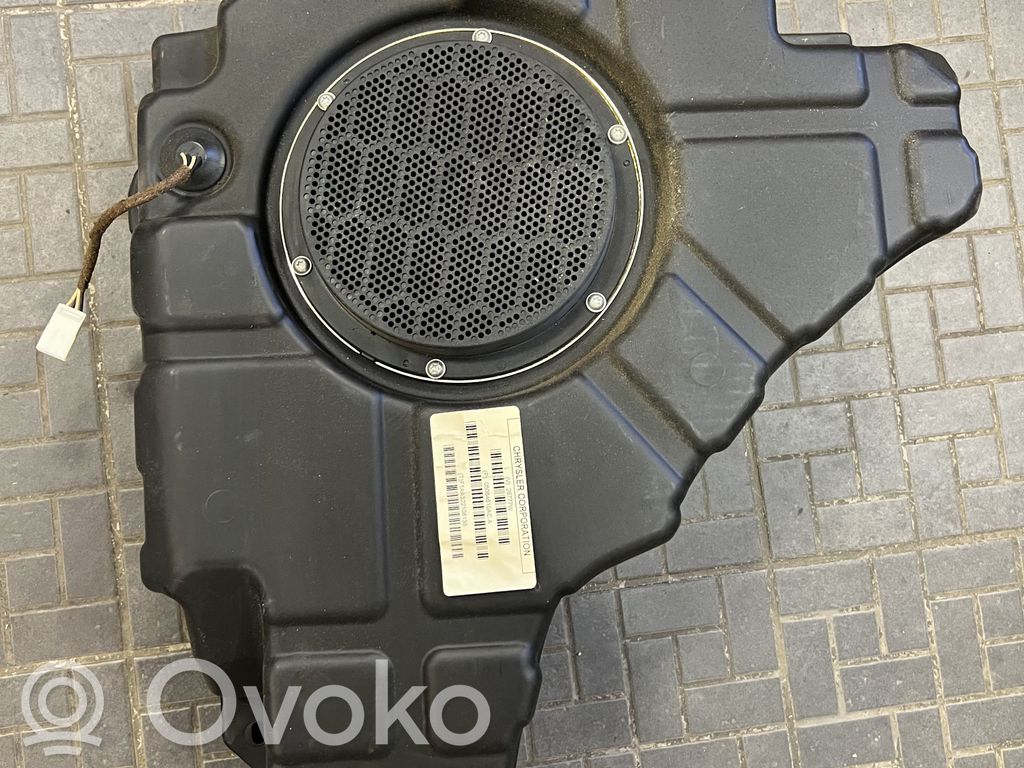 Jeep Grand Cherokee Głośnik niskotonowy 
