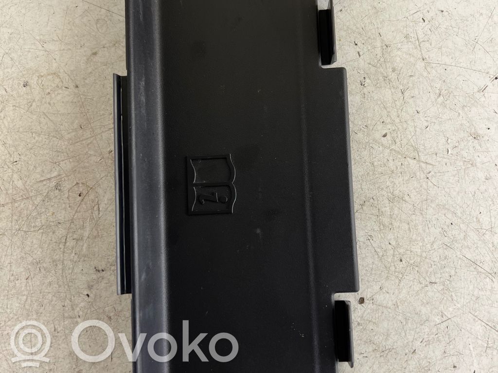 Land Rover Discovery Sport Tapa de caja de fusibles 