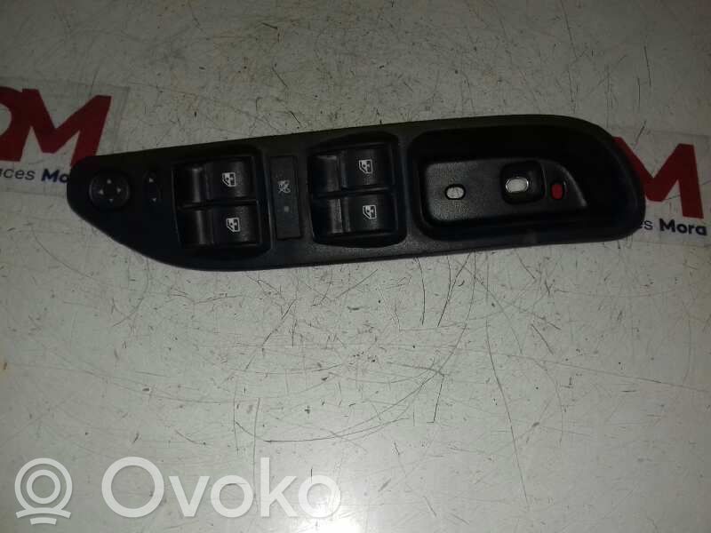 Fiat Tipo Electric window control switch 