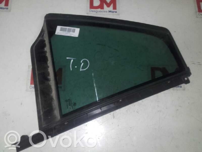 Vidrio lateral trasero