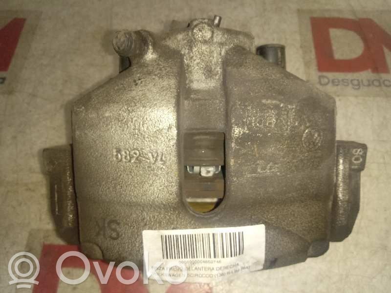 Caliper de freno delantero