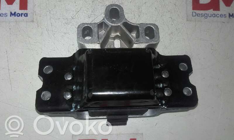 Soporte de montaje del motor