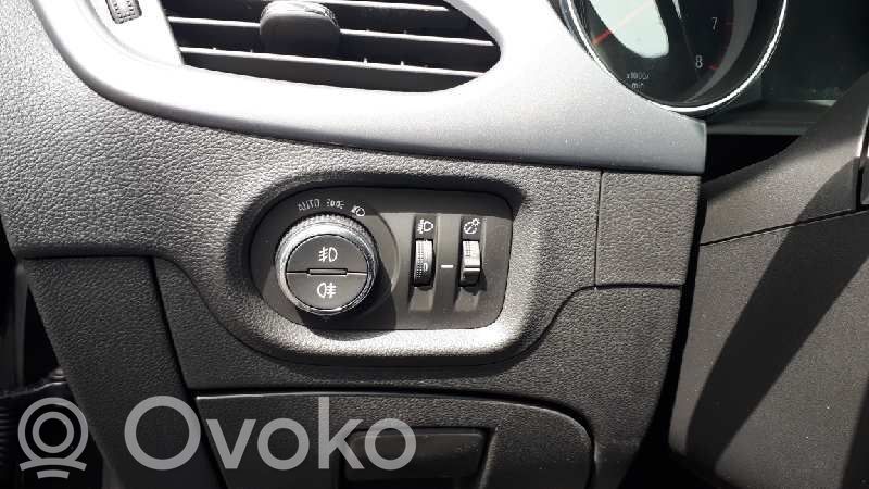 Opel Astra K Interruptor de control del panel de luces 