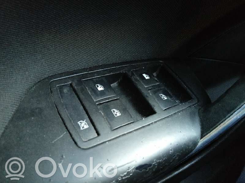 Opel Insignia A Comutator comandă geamuri electrice 