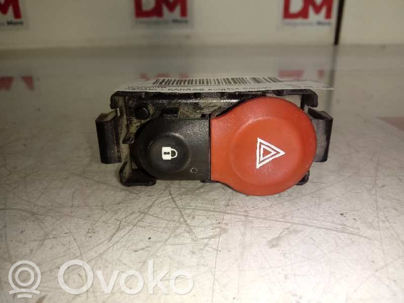 Botón interruptor de luz de peligro