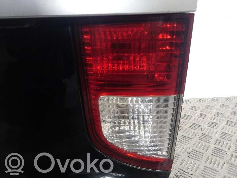 SsangYong Kyron Feux arrière sur hayon