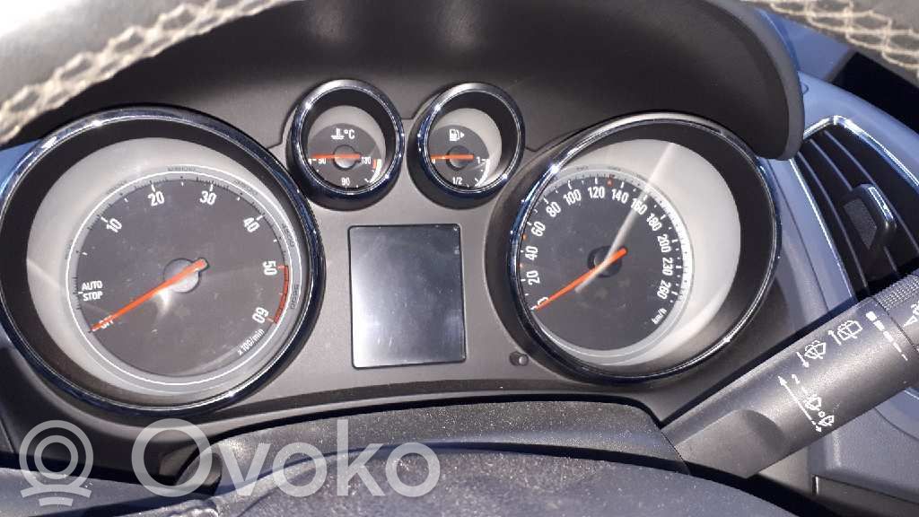 Opel Zafira B Speedometer (instrument cluster) 
