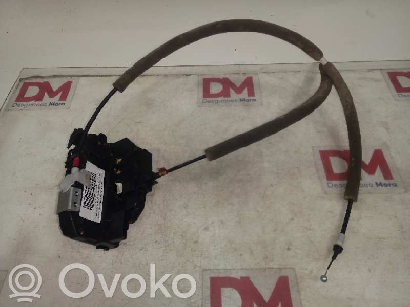 Nissan Qashqai Takaoven lukko 