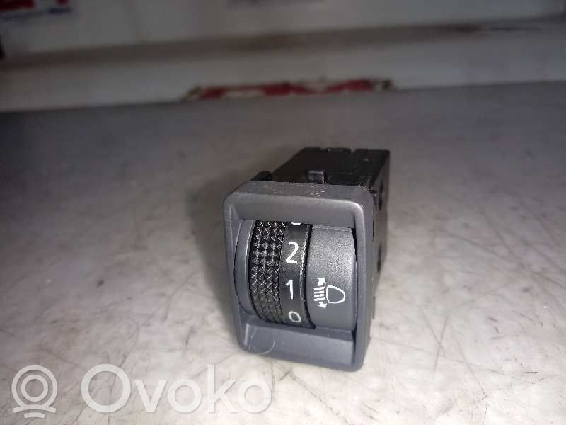 Nissan Micra C+C Comutator/buton multifuncțional 
