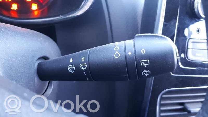 Renault Clio IV Manetă ștergător parbriz 