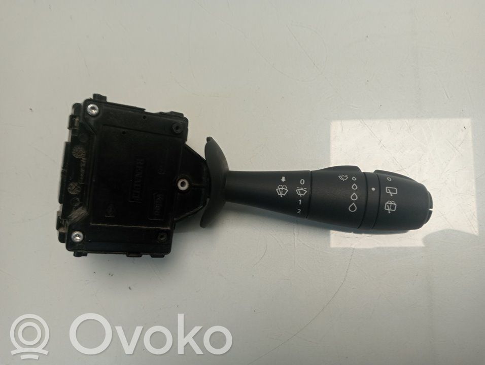 Renault Captur Wiper control stalk 