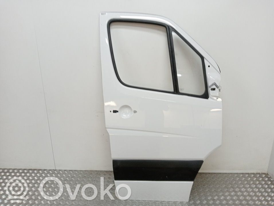 Puerta delantera   A9067200105