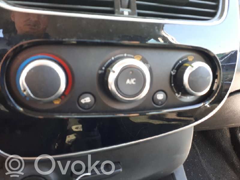 Renault Clio IV Centralina/modulo climatizzatore 