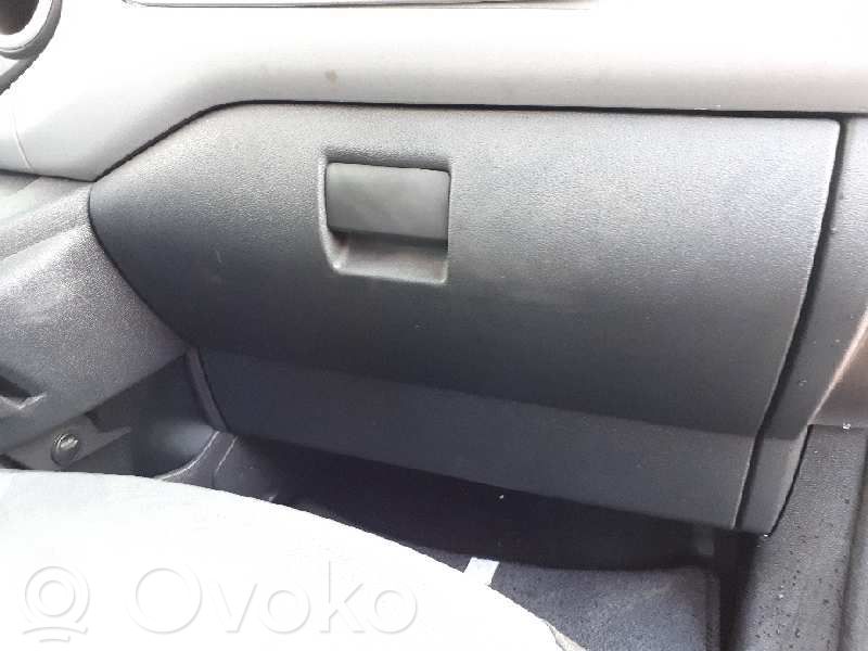 Handschuhfach   8226VY